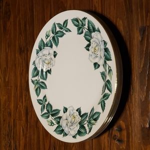 Homer Laughlin 1950's Eggshell Nautilus White Rose Dinner Plates